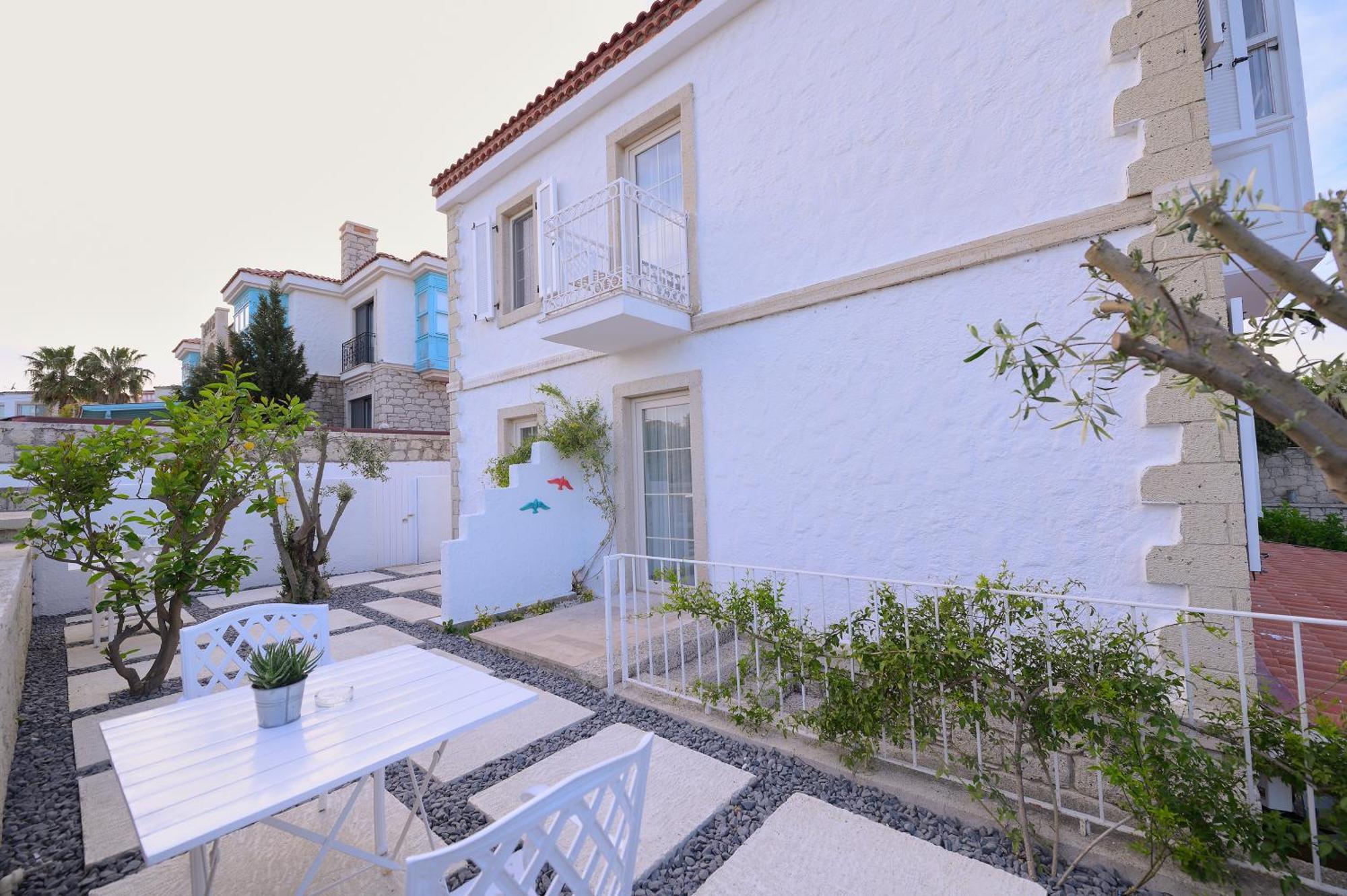 Peremere Alacati Otel Esterno foto