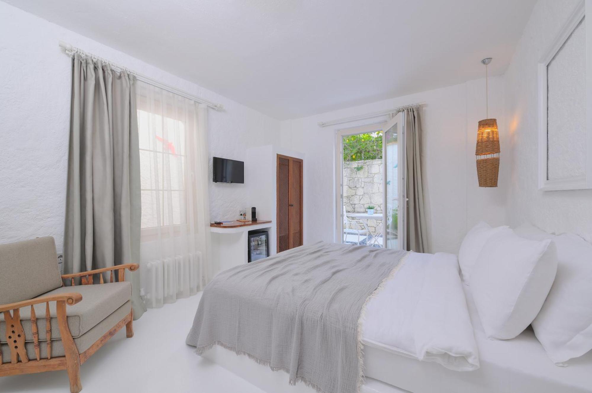 Peremere Alacati Otel Esterno foto