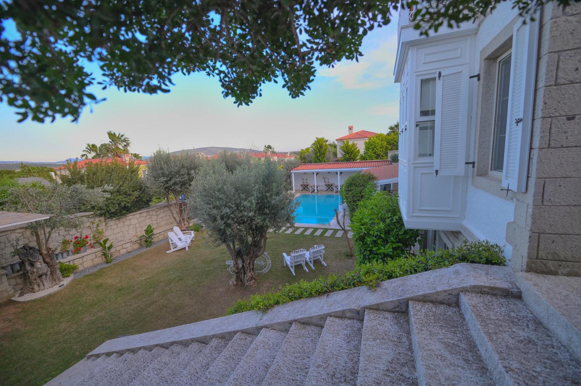 Peremere Alacati Otel Esterno foto